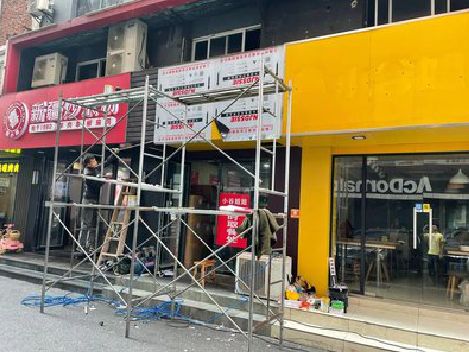 平湖制作广告招牌如何避免它发黄？